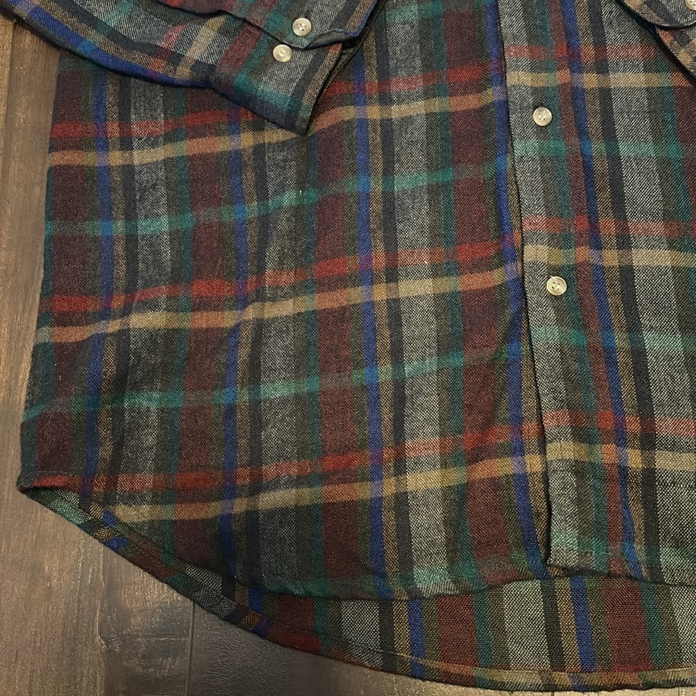 Flannel - Picture 2 of 5